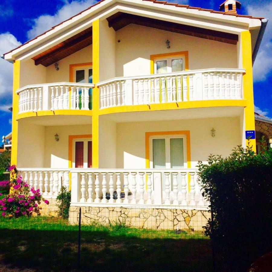 Apartment Emanuela Ровинско село Екстериор снимка